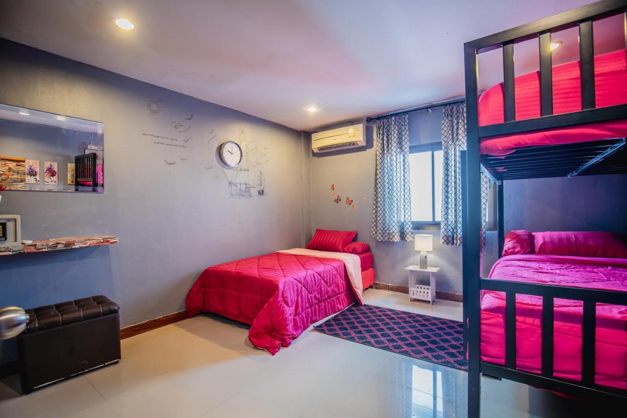 Menulis Coolly House Patong Panzió Kültér fotó