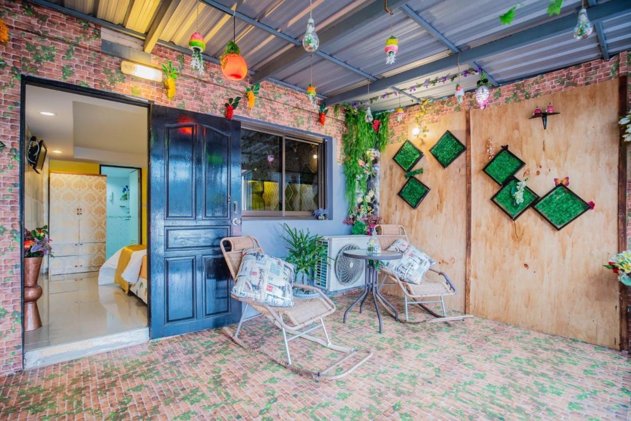 Menulis Coolly House Patong Panzió Kültér fotó