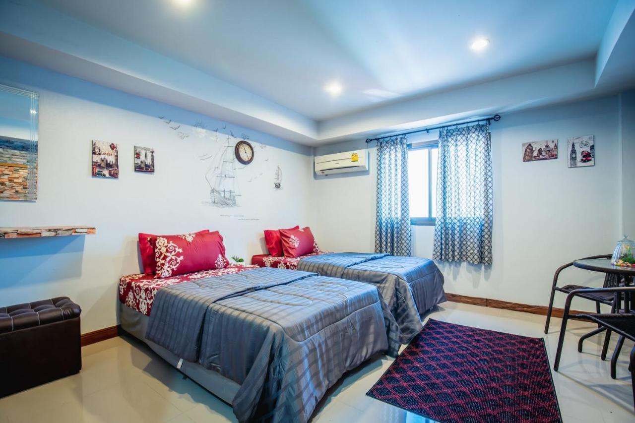 Menulis Coolly House Patong Panzió Kültér fotó