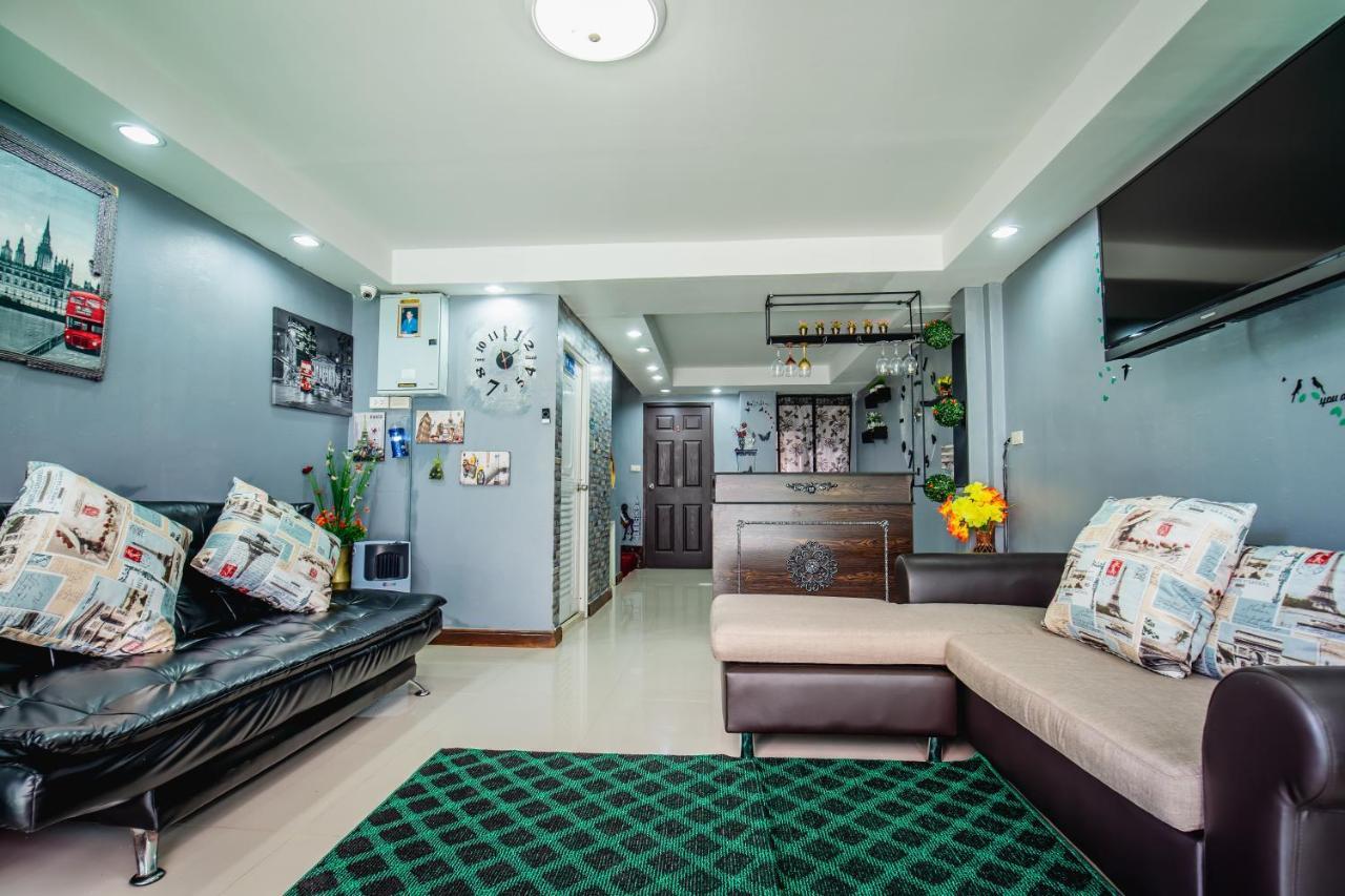 Menulis Coolly House Patong Panzió Kültér fotó