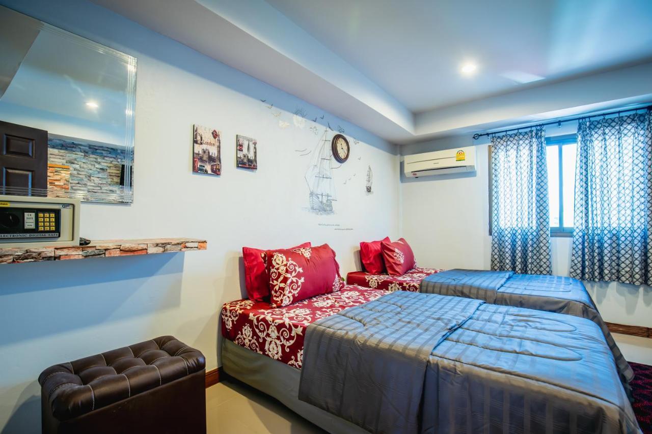 Menulis Coolly House Patong Panzió Kültér fotó