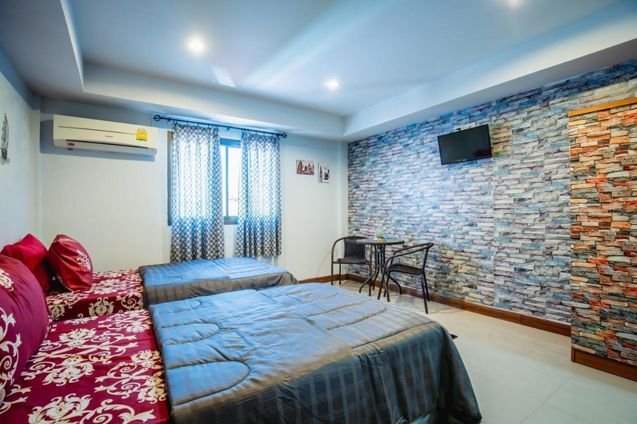 Menulis Coolly House Patong Panzió Kültér fotó